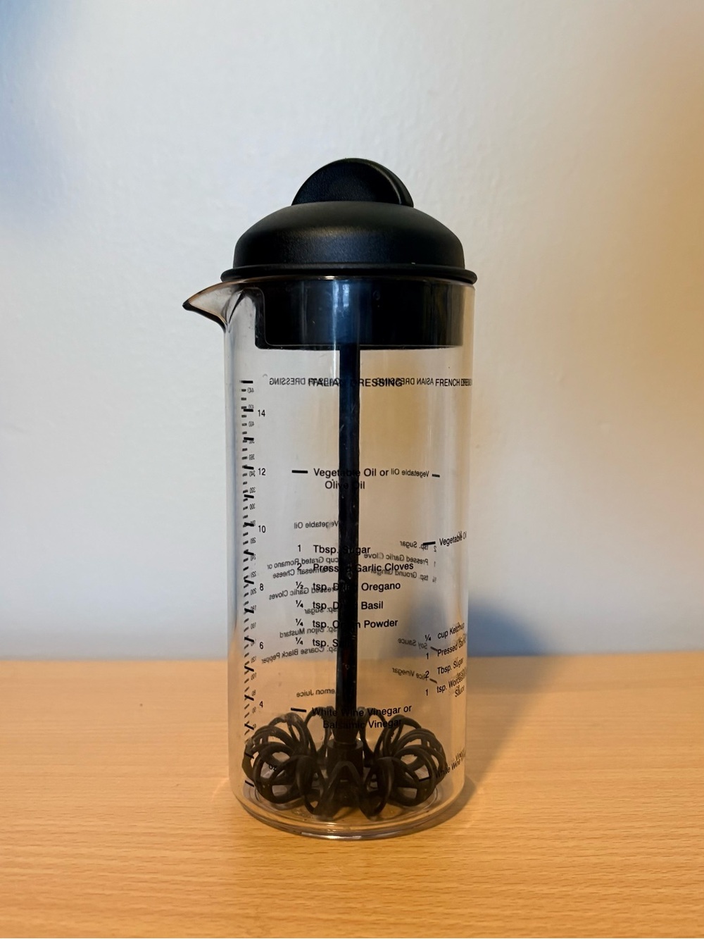 Pampered Chef Measure Mix Pour Salad Dressing Mixer Maker USA 2265 Retired